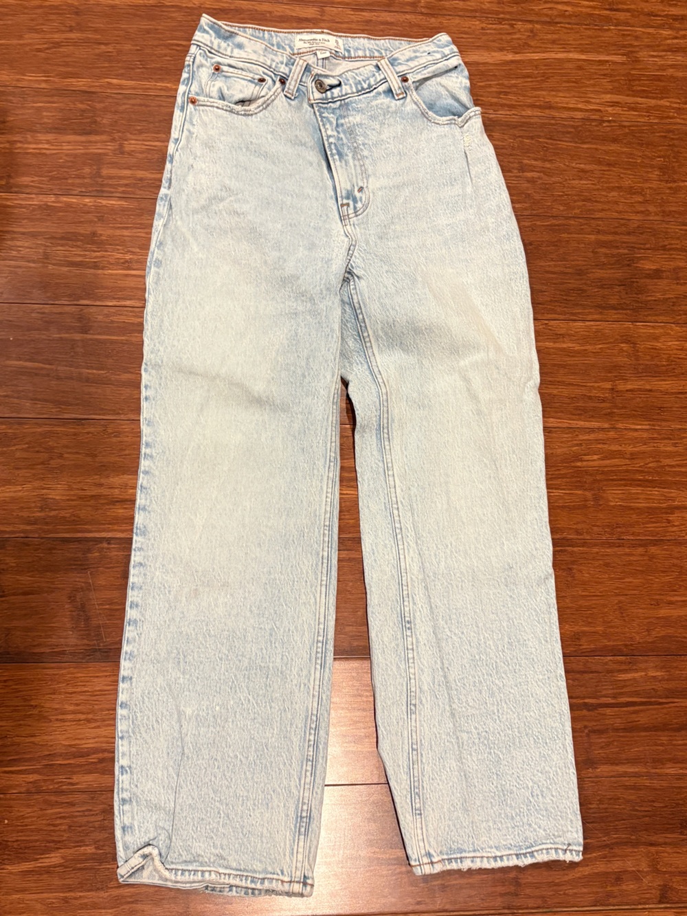 Abercrombie & Fitch 90s Relaxed Curve Love Jeans